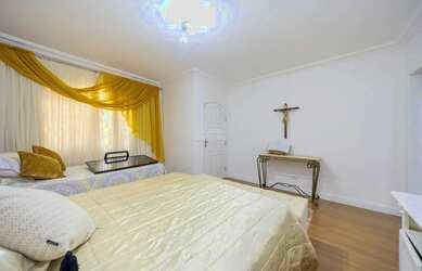 Imagem 7: Vendas Casa Curitiba PR. Churrasqueira, 215m² de Área, 5 Vagas na garageme4...