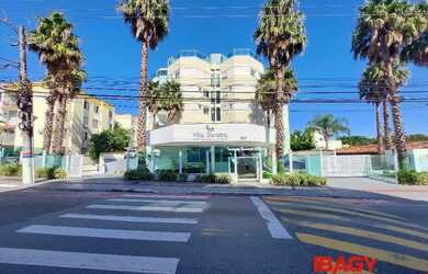 Imagem: O apartamento possui 2 Dormitórios, 2 Banheiros, 2 Vagas na