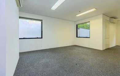 Imagem: Conjunto comercial para venda em Cerqueira César, 90m²