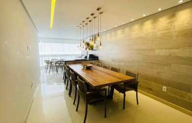 Imagem: O apartamento possui 4 Dormitórios, 5 Banheiros, 2 Vagas na