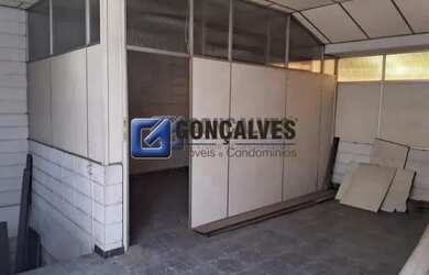 Imagem: O depósito possui 360m² de Área e está localizado em Centro