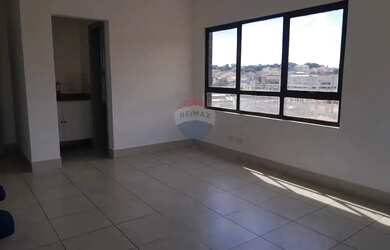 Imagem: O depósito possui 1 Vaga na garagem, 20m² de Área e está