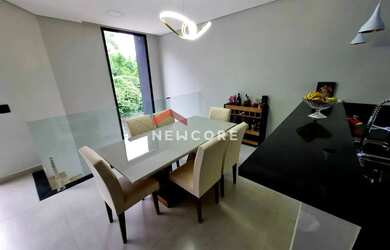 Imagem: A casa em condomínio possui 3 Dormitórios, 5 Banheiros, 4