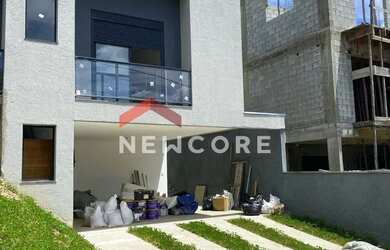 Imagem: A casa em condomínio possui 3 Dormitórios, 5 Banheiros, 2