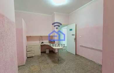 Imagem: O depósito possui 100m² de Área e está localizado em Centro