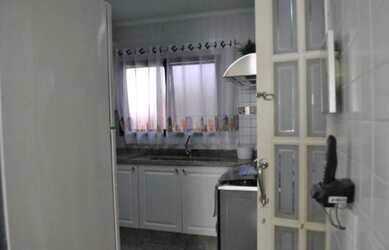 Imagem: A casa em condomínio possui 4 Dormitórios, 5 Banheiros, 4