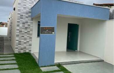 Imagem: A casa à venda possui 2 Dormitórios, 2 Banheiros e 2 Vagas