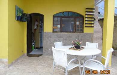 Imagem 1: Casa com 2 dormitórios à venda, 125 m² a 700 metros da praia da Vista...