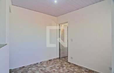 Imagem: A casa em condomínio possui 1 Dormitório, 1 Banheiro, 34m²