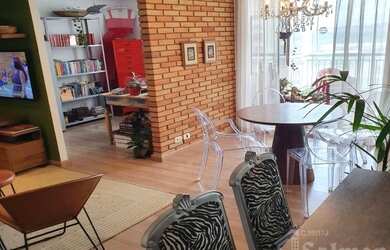 Imagem: O apartamento possui 2 Dormitórios, 2 Banheiros, 2 Vagas na