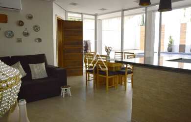 Imagem 10: CASA NO BAIRRO CARMEM. Piscina, Churrasqueira, 289m² de Áreae2 Vagas...