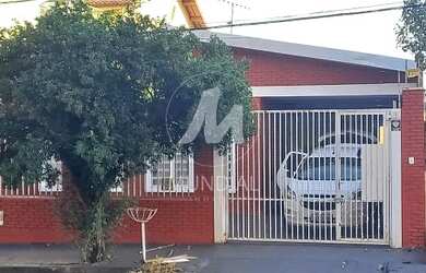 Imagem: O depósito possui 3 Vagas na garagem, 170m² de Área e está