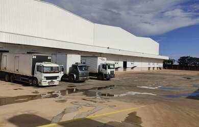 Imagem: O depósito possui 6.630m² de Área e está localizado em