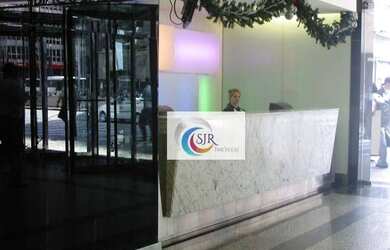 Imagem 11: Conjunto para alugar, 909 m² -Os 22 pavimentos se organizam em torno...