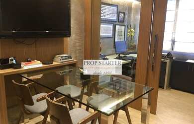 Imagem: O depósito possui 2 Vagas na garagem, 42m² de Área e está