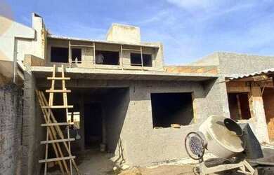 Imagem: A casa possui 3 Dormitórios, 2 Banheiros, 159m² de Área e