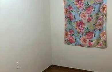 Imagem: A casa possui 4 Dormitórios, 2 Banheiros, 3 Vagas na garagem