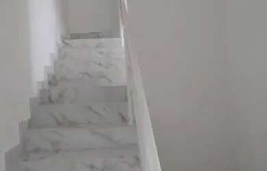 Imagem: A casa possui 3 Dormitórios, 2 Banheiros, 100m² de Área e