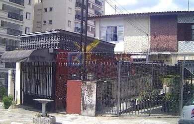 Imagem: A casa possui 3 Dormitórios, 3 Banheiros, 2 Vagas na garagem