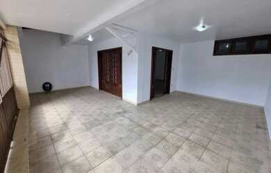 Imagem: A casa possui 2 Dormitórios, 1 Banheiro, 64m² de Área e