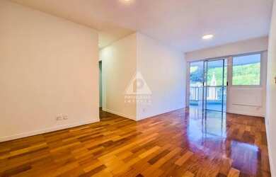 Imagem: O studio possui 3 Dormitórios, 3 Banheiros, 1 Vaga na garagem