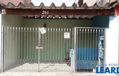 Imagem: A casa possui 2 Dormitórios, 2 Banheiros, 1 Vaga na garagem