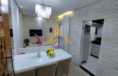 Imagem: O apartamento possui 2 Dormitórios, 1 Banheiro, 1 Vaga na garagem