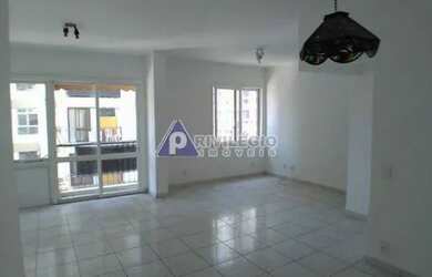 Imagem: O apartamento à venda possui 3 Dormitórios, 3 Banheiros, 2