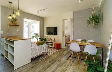 Imagem: O apartamento possui 1 Dormitório, 1 Banheiro, 1 Vaga na garagem