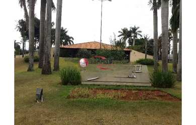 Imagem: O terreno possui 450m² de Área e está localizado em São