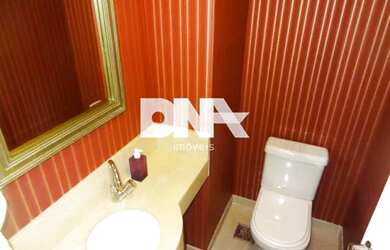 Imagem: O apartamento possui 4 Dormitórios, 4 Banheiros, 3 Vagas na