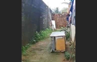 Imagem: A casa possui 2 Dormitórios, 1 Banheiro e está localizado