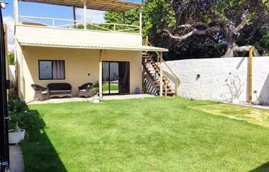 Imagem: A casa possui 2 Dormitórios, 2 Banheiros e 170m² de Área