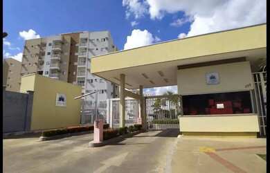 Imagem: O apartamento possui 3 Dormitórios, 1 Banheiro, 1 Vaga na garagem