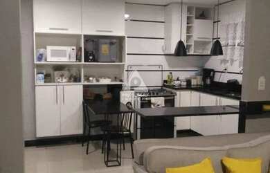 Imagem 3: Cada duplex , 3 suites ,churrasqueira, piscina , 4 vagas de garagem