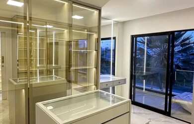 Imagem 2: Residência de Luxo com Piscina, Jacuzzi e Espaço Gourmet Completa e...