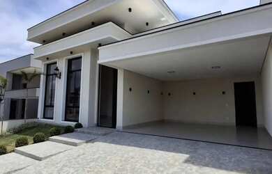 Imagem: A casa em condomínio possui 3 Dormitórios, 4 Banheiros, 2