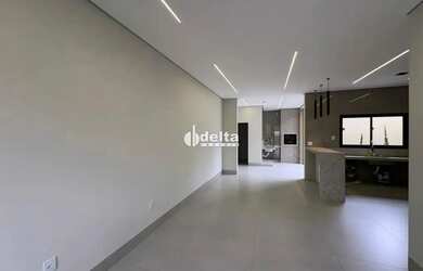 Imagem 6: Casa residencial com 3 quartos sendo 1 suíte disponível para venda no...