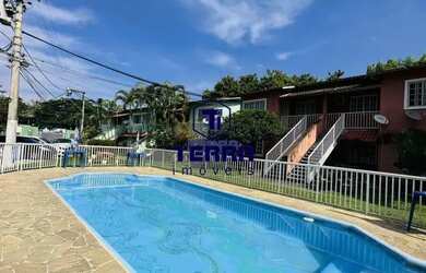 Imagem 12: Casa linear dentro de condomínio com área de lazer completa