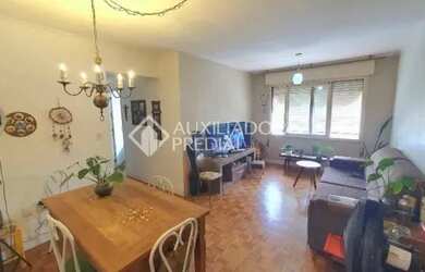 Imagem: O apartamento possui 3 Dormitórios, 2 Banheiros, 1 Vaga na