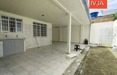 Imagem 6: Casa com 238m2T Cj. Castelo Branco próximo da Rua do Comércio