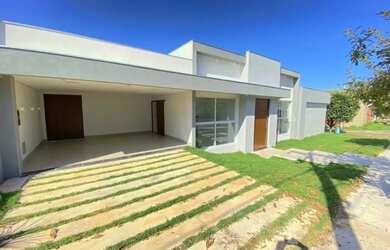 Imagem: A casa em condomínio possui 3 Dormitórios, 4 Banheiros, 4