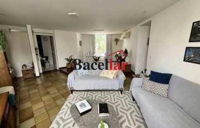 Imagem: O apartamento à venda possui 3 Dormitórios, 2 Banheiros, 1