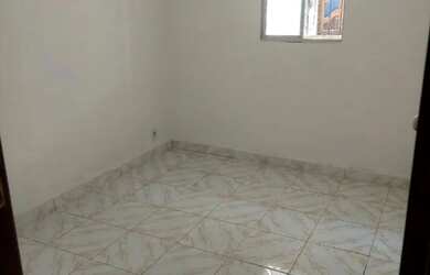 Imagem 4: Alugo casa. Varanda, 1 Banheiroe2 Dormitórios