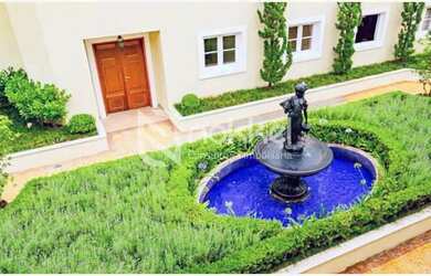 Imagem: A casa em condomínio possui 4 Dormitórios, 5 Banheiros, 5