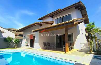 Imagem: A casa em condomínio possui 3 Dormitórios, 3 Banheiros, 2