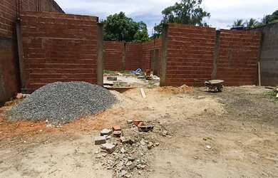 Imagem: Terreno com obra em andamento - base p/ 3 lajes - Condados