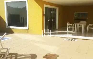 Imagem: A casa em condomínio possui 3 Dormitórios, 2 Banheiros, 190m²