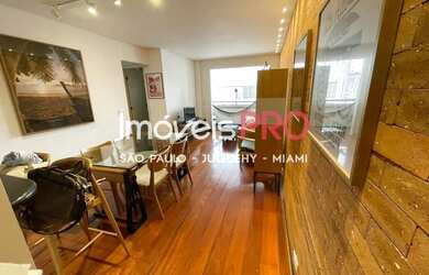 Imagem: O apartamento possui 2 Dormitórios, 2 Banheiros, 2 Vagas na