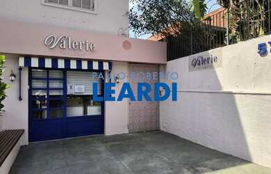 Imagem: O depósito possui 2 Vagas na garagem, 110m² de Área e está